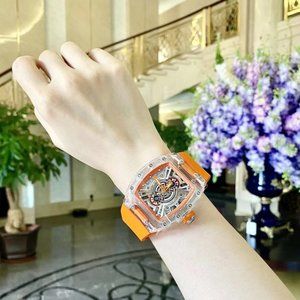 Women's fashion watch